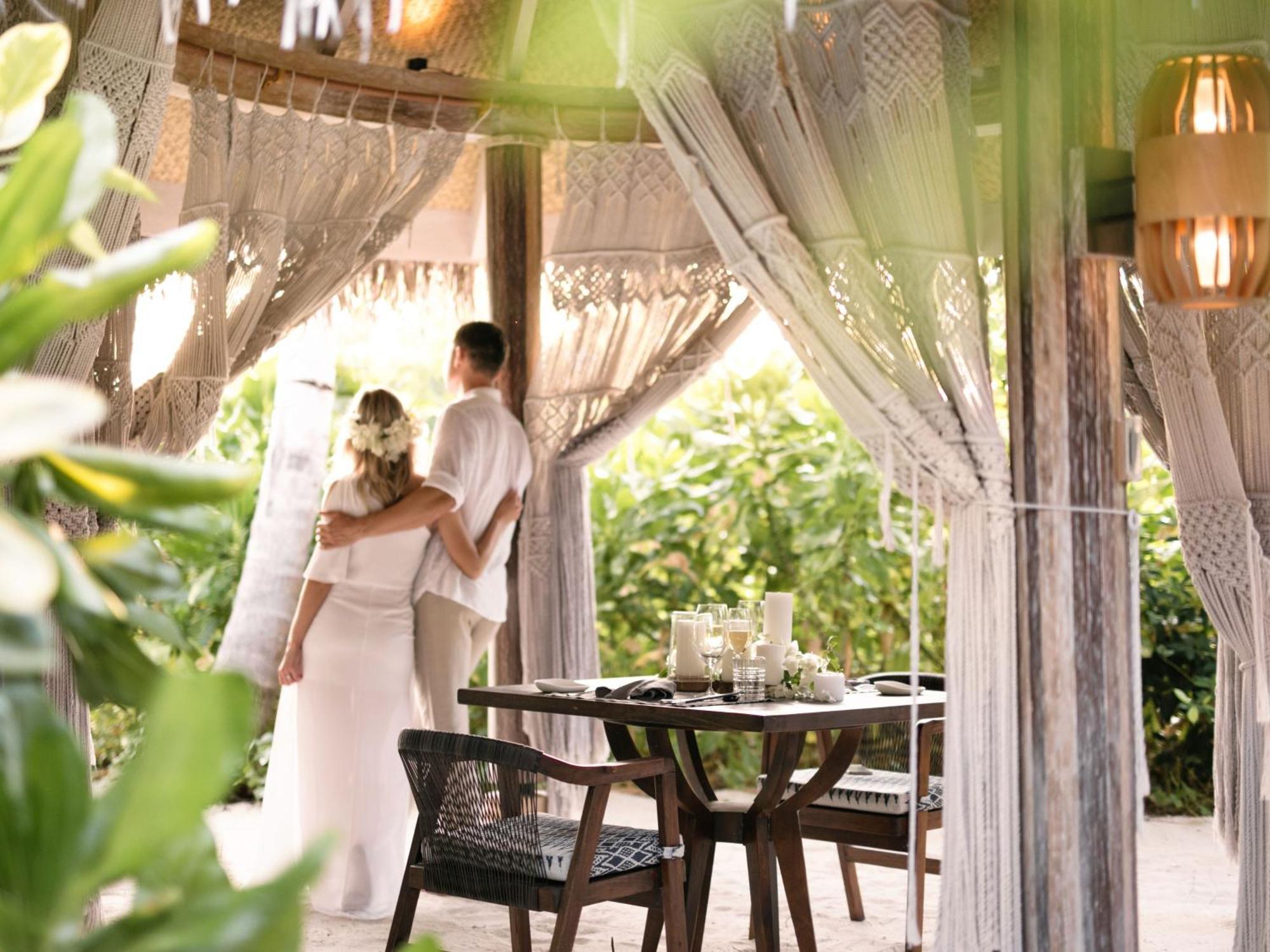 Hotel The Nautilus Maldives Kamadhoo Exterior foto